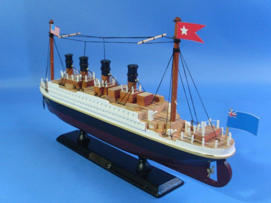 Wooden RMS Titanic Model 14"