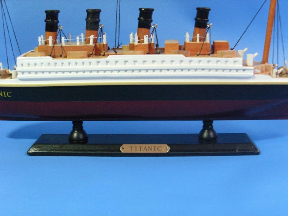 Wooden RMS Titanic Model 14"