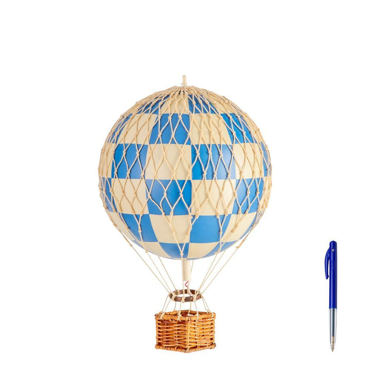 Travels Light Hanging Balloon (Multiple Colors)