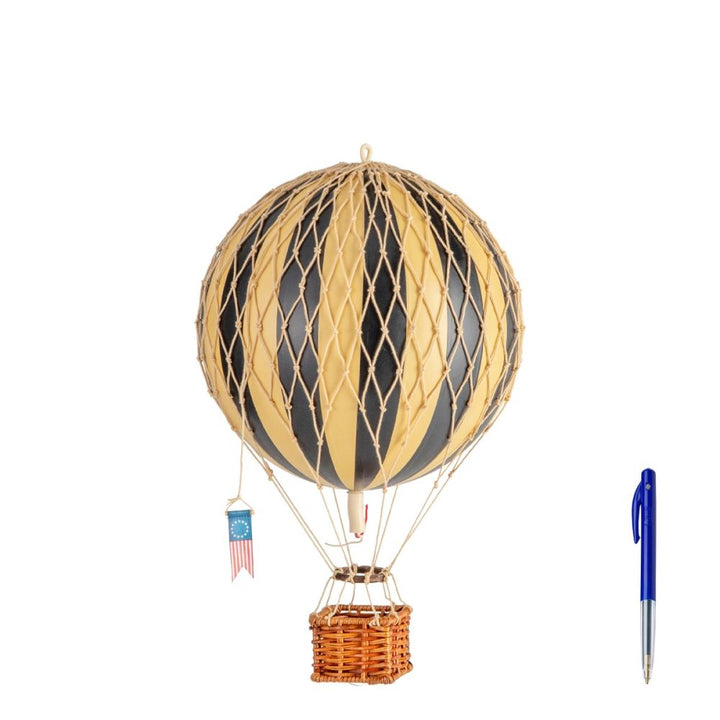 Travels Light Hanging Balloon (Multiple Colors)